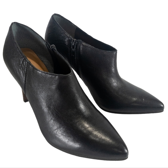 Lucky Brand Tirae Pointed-toe Leather Shootie Black -7.5 - Picture 2 of 4